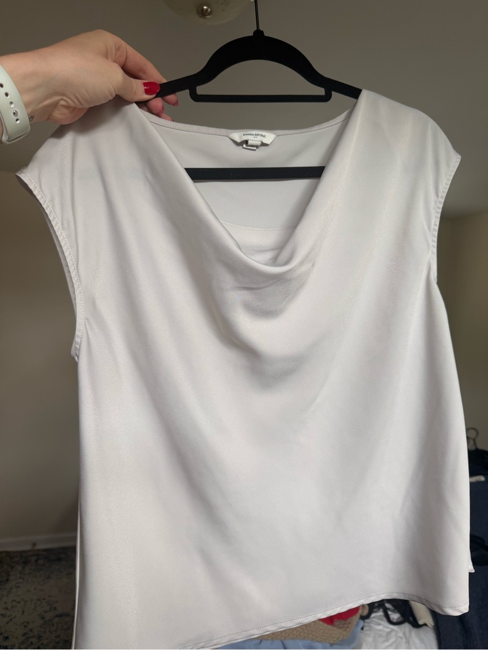 Banana Republic Sleeveless Cowl Neck Camisole in Pale Gray